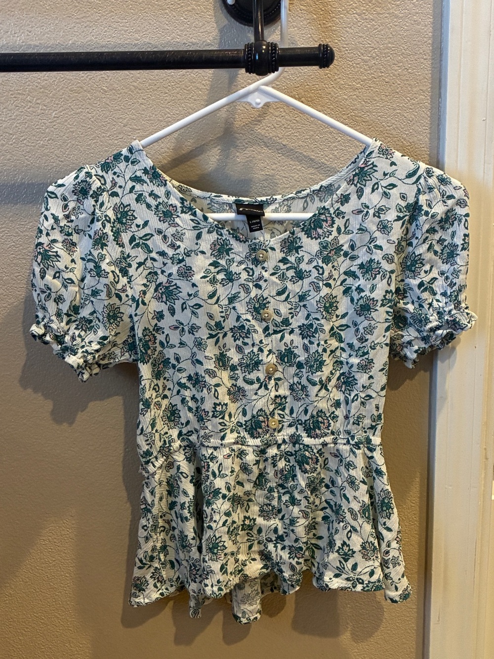 Windsor White Floral Puff-Sleeve Peplum Blouse with Green Print